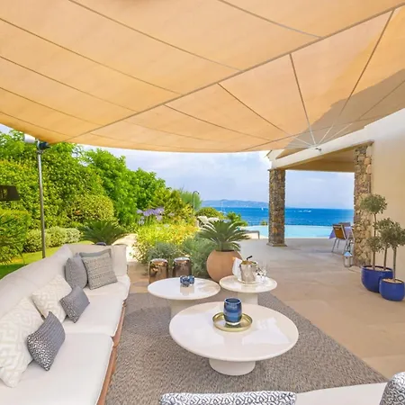 아파트 Read My Host Profile Before Request ### Luxury Sea View Villa 케인즈수르메르