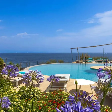 Read My Host Profile Before Request ### Luxury Sea View Villa 아파트 *