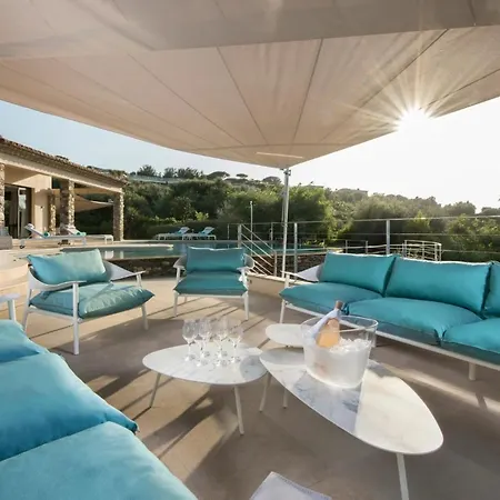 Read My Host Profile Before Request ### Luxury Sea View Villa 아파트 케인즈수르메르