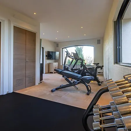 Read My Host Profile Before Request ### Luxury Sea View Villa 케인즈수르메르