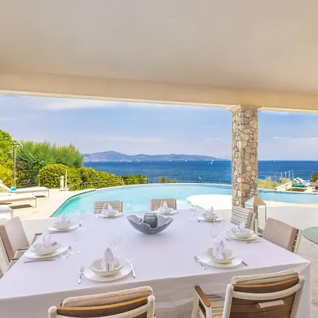 Read My Host Profile Before Request ### Luxury Sea View Villa * 케인즈수르메르