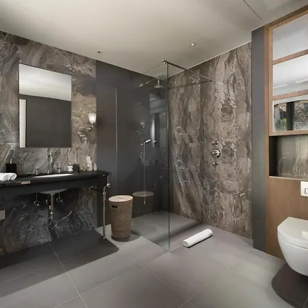 Read My Host Profile Before Request ### Luxury Sea View Villa 아파트 케인즈수르메르